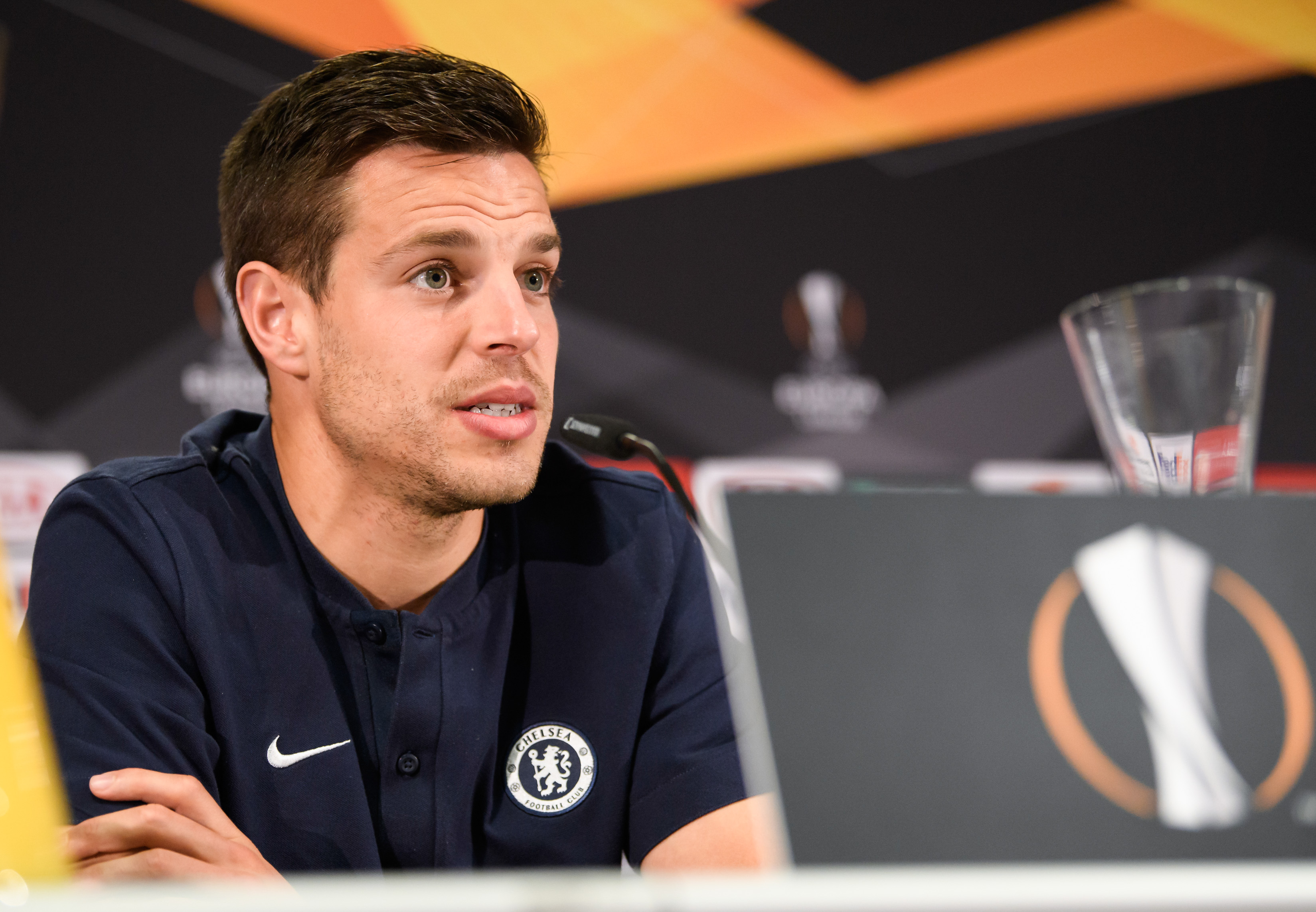 华体会教练-塔斯马尼亚联赛前发布会：全队信心满满迎战曼联的简单介绍