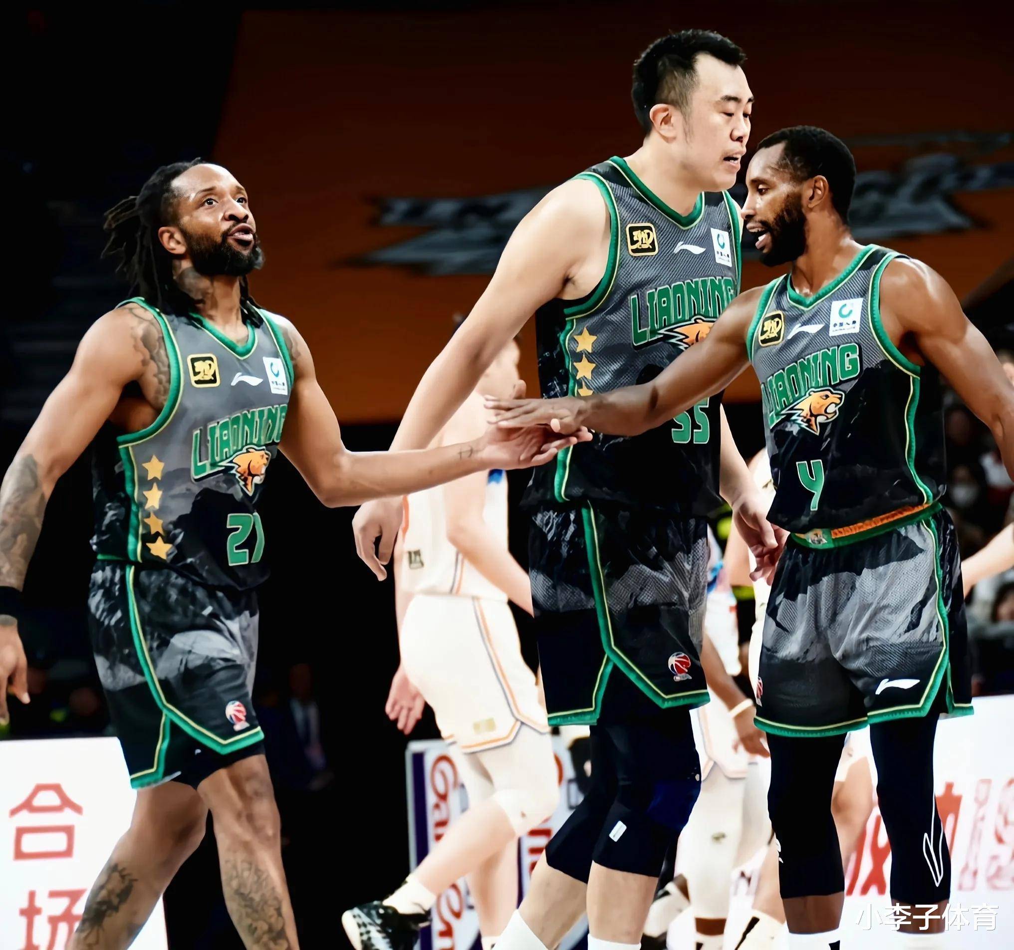 华体会官方登录入口-辽宁男篮主场大胜，继续领跑榜首