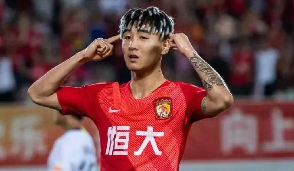 华体会下载-包含广州富力遭遇输球低谷，形势越发严峻的词条