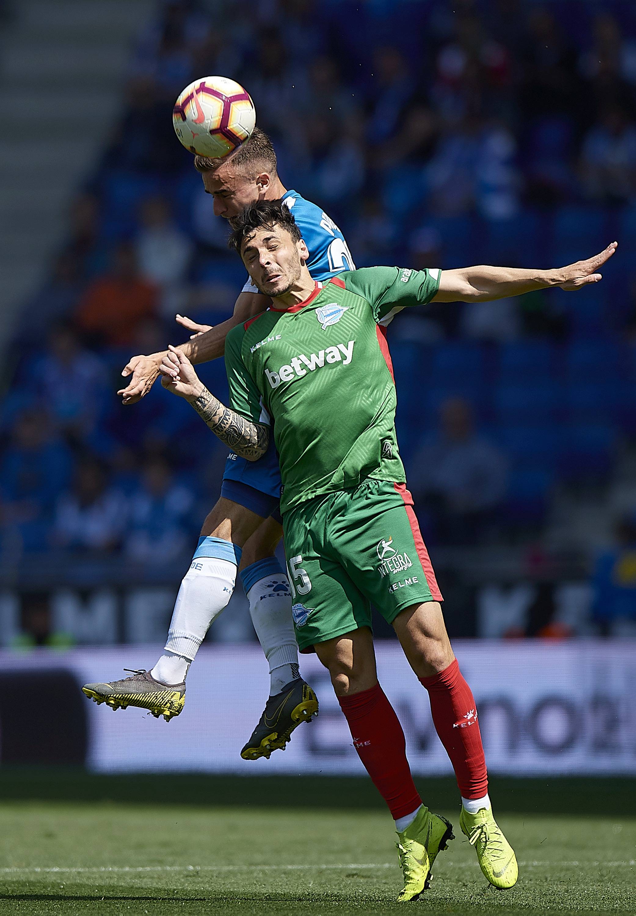 华体会亚洲官网-包含精神极佳的球员带领球队霸气登顶的词条