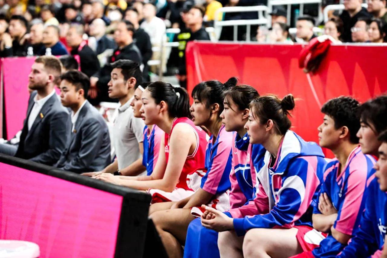 华体会登录-队员发挥出色，帮助球队稳定士气