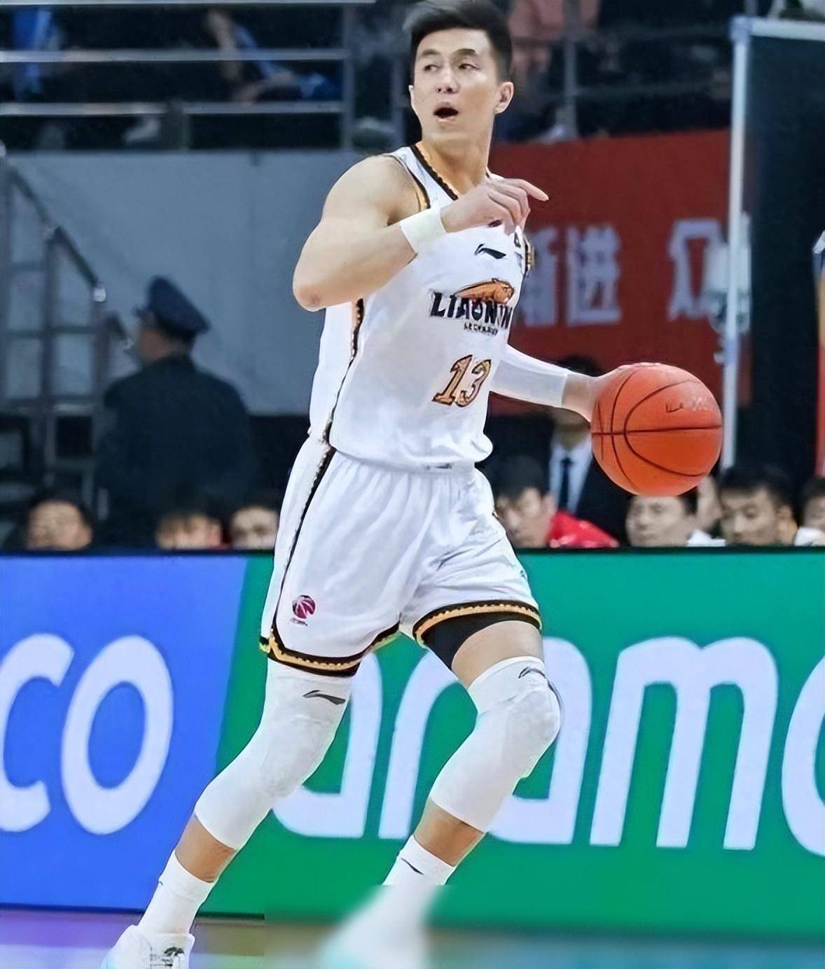 华体会在线登录-亚洲明星球员出征国外赛场，备战重要比赛