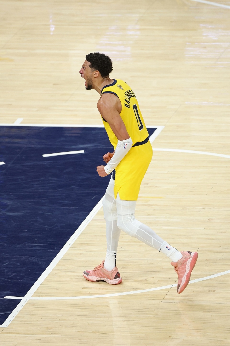 华体会app下载地址-包含步行者队新赛季面貌一新，球队实力蒸蒸日上的词条