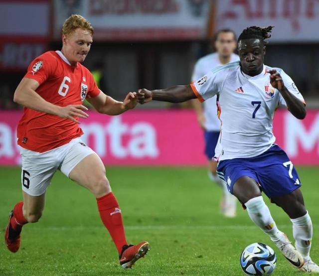 华体会官网app-欧预赛上的门将表现抢眼，助球队顺利晋级