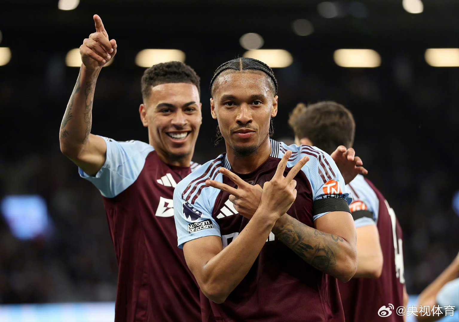 华体会地址-高潮迭起：英格兰主力阵容备战欧冠预选赛的简单介绍