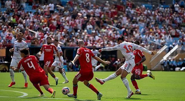 华体会视频-欧冠比赛日：各路豪强争夺出线资格，竞争激烈的简单介绍