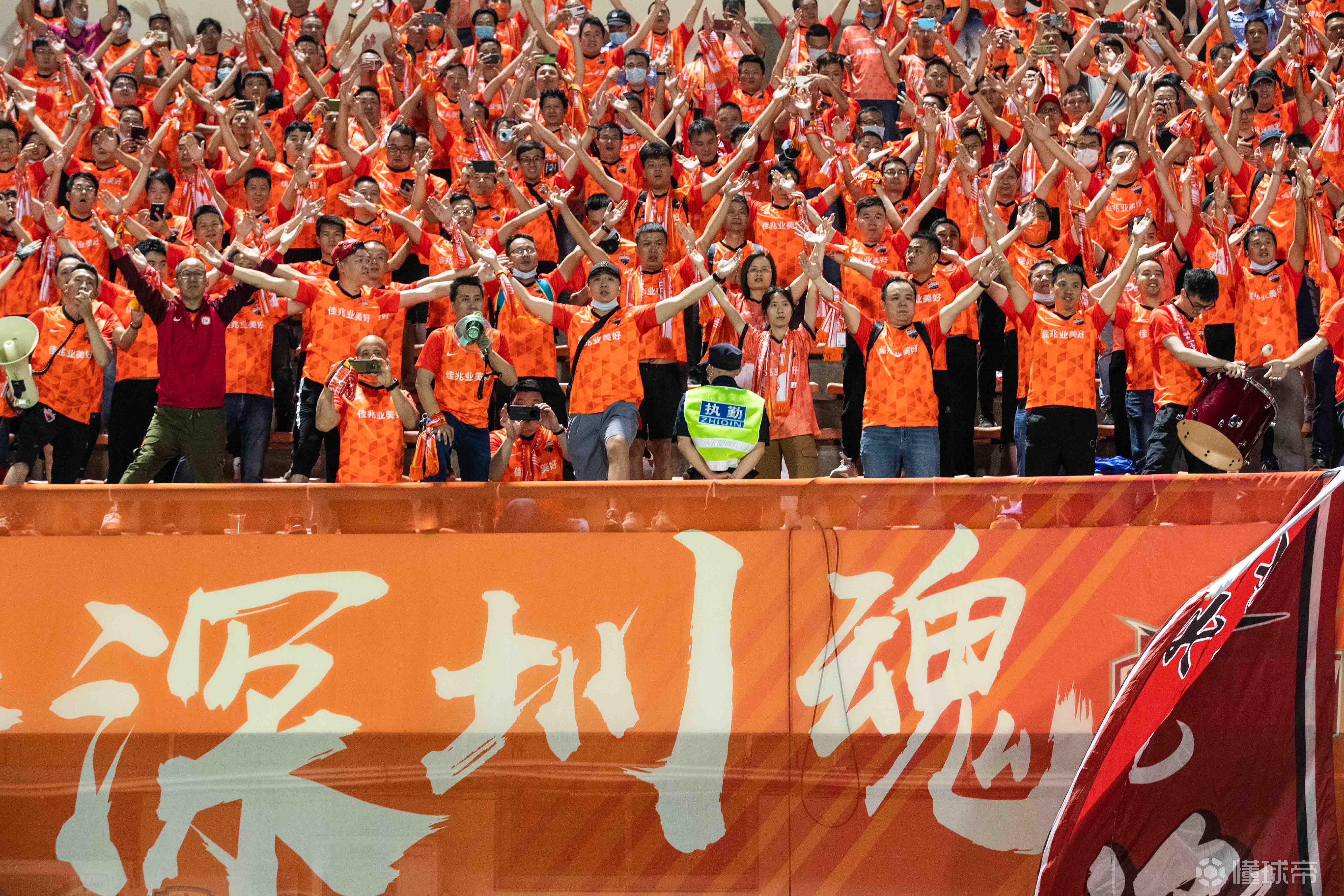 华体会电竞-深圳佳兆业球队队员备战态度积极，为胜利拼搏的简单介绍